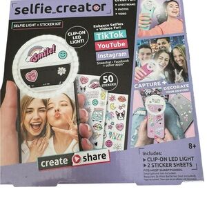 5/$25 NWT Selfie Creator Kit with LED Light and Stickers